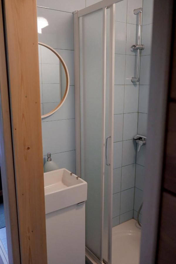 Rose Hip Hill Farm Bed and Breakfast Valea Tirnei Buitenkant foto